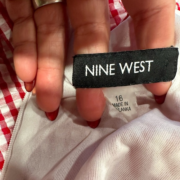 EUC NINE WEST ~ Striped Textured Apple/White Versatile Dress size 16 - Picture 7 of 8